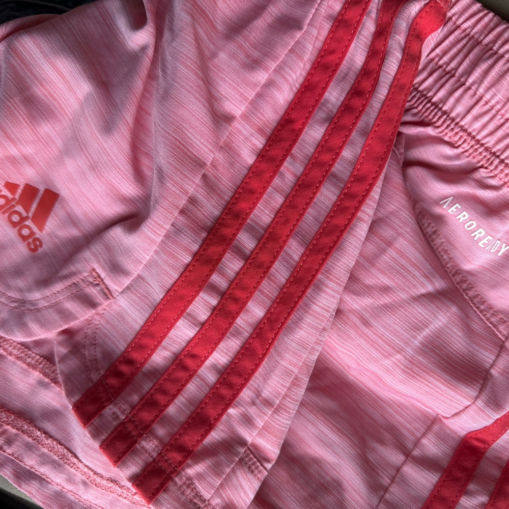 Addidas AeroReady Pink shorts 🌸